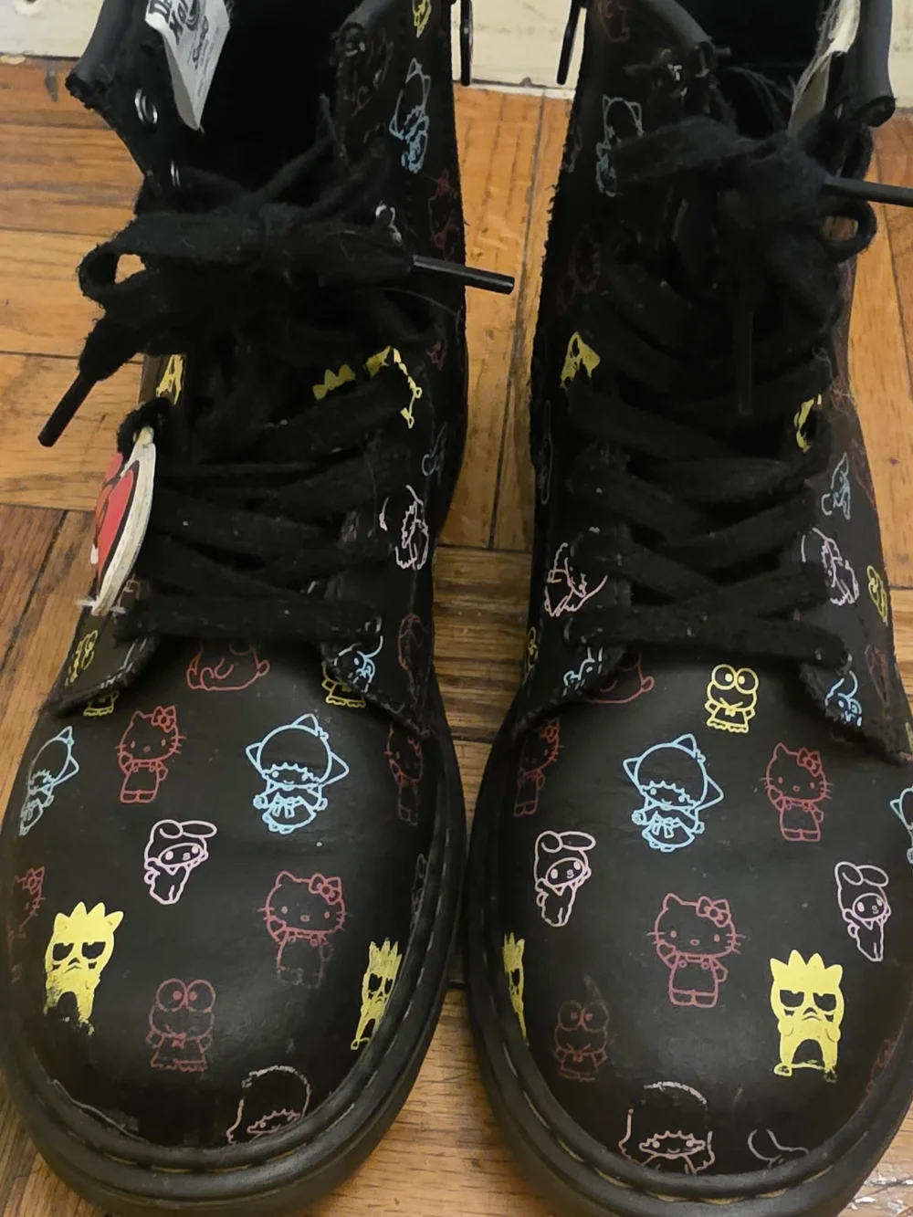 Dr. Martens cute black
